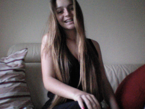 97CarolP's profile picture. follow me, I follow back! Be happy :D don't forget that !