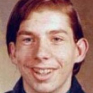 This is a Parody of a man with absoloutely NO life. Mr Shattle