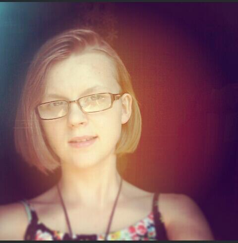 Follow me, and follow me on instagram too Ella_plues ill follow back, Kik- Ellaplues x