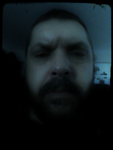 suspyshspyshs's profile picture. Sittin' around, waitin' for armageddon