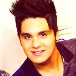 Ainda que todas as luzes se apaguem, eu sempre verei o brilho se você estiver aqui. @luansantana Te vivo ♥