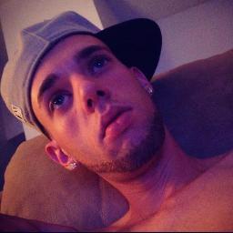 JohnnyMinks1's profile picture. Let these words be the colors, I'm just paintin' my heart. Trust is key, Love is the door. you can’t open love without trust #Celtics #Steelers #Yankees