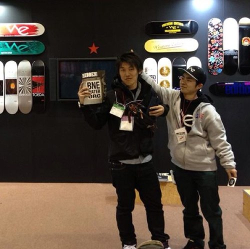 1010skateboarder.
sponsor Synopsis Skateboards, Tracker, B.I.W, STANCE, WIRED, HUGEBLOCKS