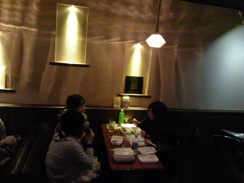 セントラルホテル熊安の隣で洋酒を中心とした呑み屋を営んでおります。営業時間夜9時ごろからとなります。入り口がわかりにくいですがセントラルホテルの駐車場から入ってこれます。女性店員はおりません。カラオケ無し入口の段差に注意！TUBA BUELL XB9S  amateurRadio camp 本州最東端の街