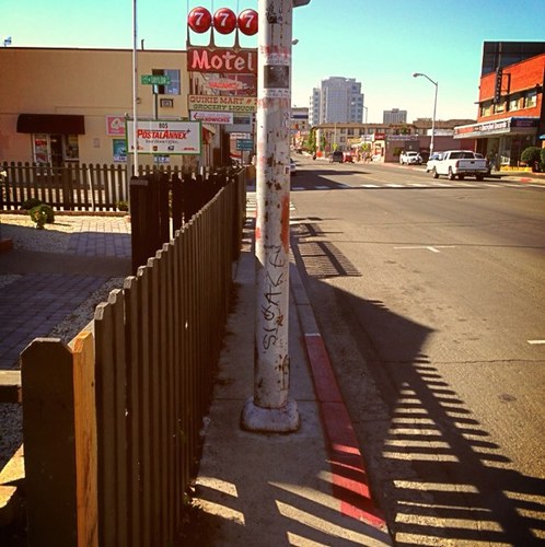 goodlittlecity's profile picture. 