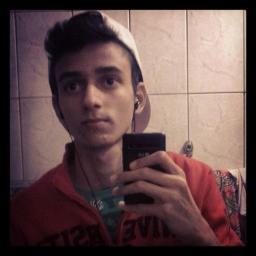 Insano no jeito de ser, de fazer, de mandar ver, de não se esconder, de não rebater, de surpreender ♫