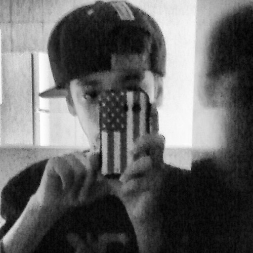 Curta A Vida,Porque A Vida É Curta.    --     Instagram : @gabriielzin_ (Segue Sigo Diih Volta) Follow Me Please .