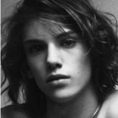 AnthonyHopeESP's profile picture. No me importa si es agua dulce o salada, mientras sea navegable... ¡me haré a ella! Marinero, romántico y luchador. ¡La esperanza es lo último que se pierde!