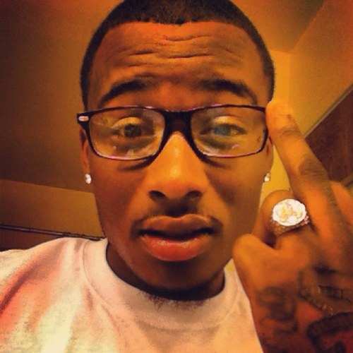 Follow me i follow back !!