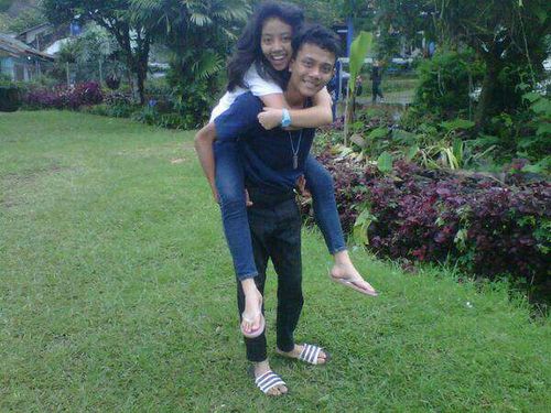 ♥ u Pat {}.
PEJABAT(Peranakan Jawa Batak).