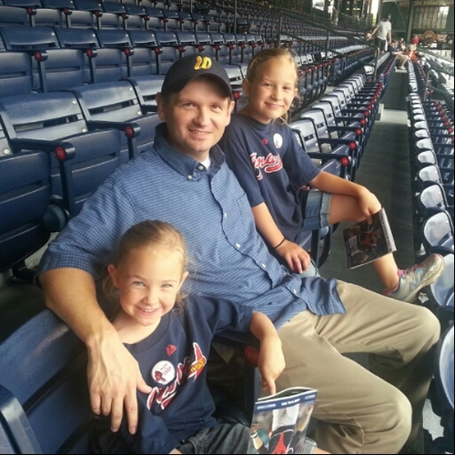 ChadrickH's profile picture. Husband, Dad, Son, Brother (and not good at any). Christian (I try hard), Libertarian. The tik: "thatdadchad"