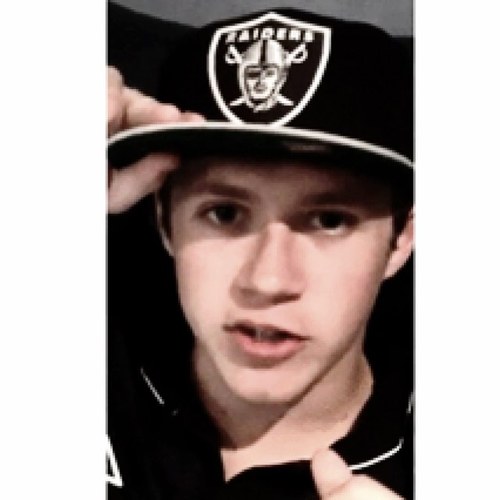 This is a free follow but Just follow @frapppunarry and were all good