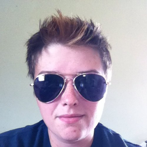 hustl3trees's profile picture. Stephanie, 20.  my obsessions consist of four things Internet, food, nicki minaj, and Ryan sheckler.