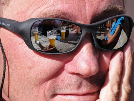 DeHelmut's profile picture. 