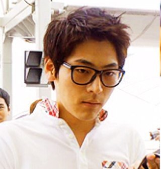 الحساب العربي لمعجبين البرنس مانجر  kim jung hoon  ( اخبار ، صور ، فاكتز ، العاب ، تخيلات ) ♡