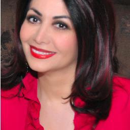 IRAQI ACTRESS هند كامل.أم ٌحدُْالروح. ممثلة، مقدمة  برامج،منتجة،...عراقيةُ الهوى ،أسير ُ بمحاذاة الحياةواتمتعُ بمراقبتها عن كثب وأتأملُ الفن ك هاويةٍله