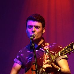 Singer/songwriter/guitarist from Bristol |  iTunes: http://t.co/ARuFbFgZ57