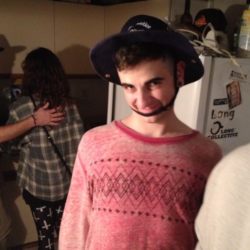 backbarvey's profile picture. 