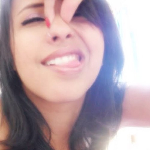 Eu me irrito quando tenho que escrever minha descrição!!!