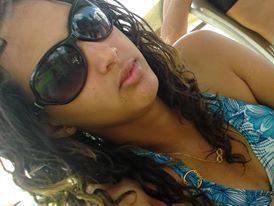 vivendo e aprendedo como a vida é maravinhosa, por isso que eu vivo intensamente todos os momentos da minha vida,,,,,,,Adooooro.:)