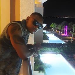 Dont follow me if any issues or problems! Please travel, love and eat. You cant go wrong. Happiness always follows me!