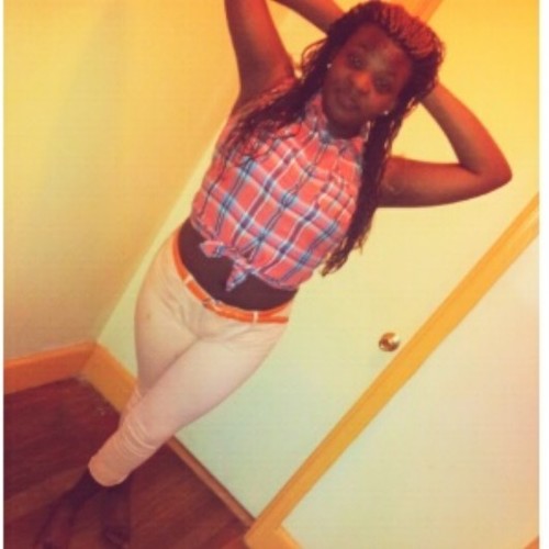 - fOllOW ME , ii PROMiSE ii WONT LEAdd YOUU ON !