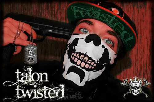 Spittin bars racin cars party hard keepin it #baxwar . LIKE + SHARE. PASS THIS SHIT ON!!!! All #support is greatly appreciated! #keepit100 #independantartist
