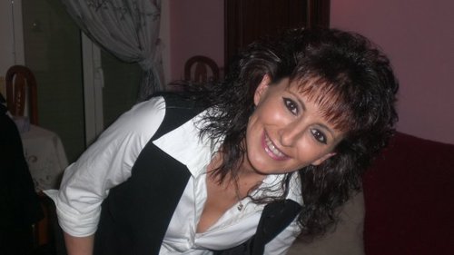 me gusta mucho la musica y aprender cosas.