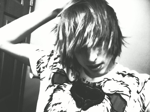 im a drummer. music and creativity is all i need. i enjoy naked sky diving and screaming at fruit.      Producing music stuff