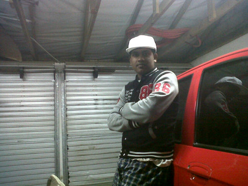 I love football a huge Man.utd fan. I'm a fun loving guy love partying and hanging out with friends.