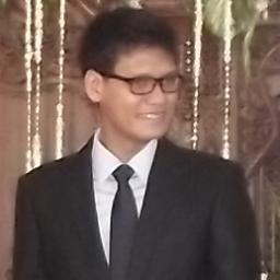 Geek | Dreamer | banker | lawyer wannabe | part time traveller |