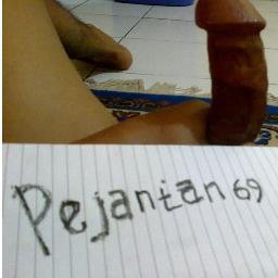 cari wanita yang bisa jadi pacar serius,cantik,hyper sex(ngentot),tajir,penyanyang.aku tampan,kulit sawo matang,tinggi http://t.co/SSPj20oA8Y penis 10/25