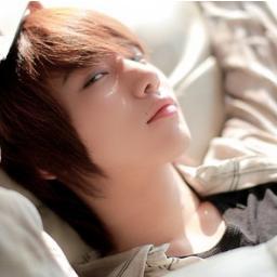 มองกูที่ตัวกู แล้วมึงจะเห็น สิ่งที่มึงควรเห็น #กูจะเสแสร้งก็ต่อเมื่อกูไม่ได้รับความจริงใจ #ไม่บังคับฟอลไม่บังคับอัล