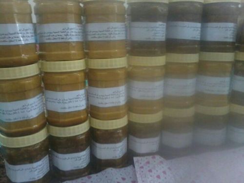 بياض القشطه كل الناس بتسأل وتقول وقفت كل العيون والحكي صابه سكون اقبلت والكل يسأل ياترى من ذي تكون 0567788501واتس اب المدينه المنوره واشحن لجميع المناطق بفيديكس