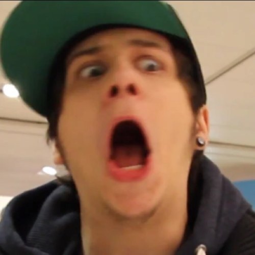Primera cuenta de hechos del señor y amo del mundo, @rubiu5. Marvada y criaturita del señor. Síguenos para saber mas de este YouTuber.