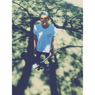 In love with Cody Simpson since day 1! Angel forever! @codysimpson.