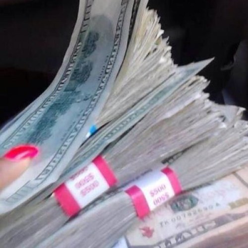 jazzysallye's profile picture. 