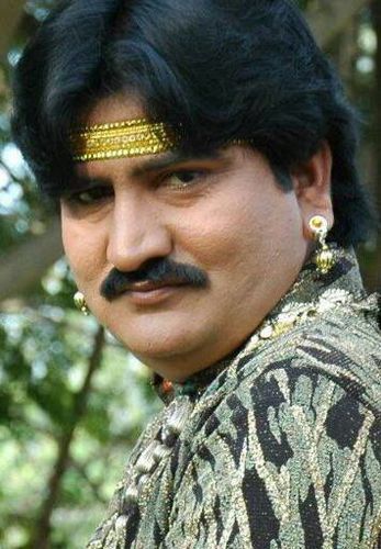 am  playback singer & actor director & producer & my multiplex chain  owner & film dristubuter gujrat saurastra *& MODI SENA PRESIDENT  GUJRAT STETE
