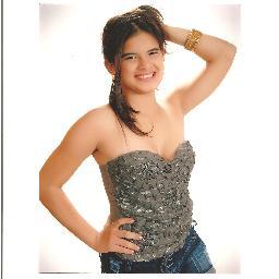 Eu    estou   sem   amor    quero  alguém   para   amar!!!!!!!!!!!!!não adianta eu fala sobre mim se cada pessoa tem um pensamento diferente !É showwwwwwwwww...