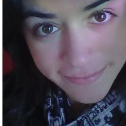 Tainá Almeida, 17 anos, amo estar com a família e amigos :3