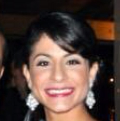 Mami de Aida Isabella, esposa de Leo, Adm. del Colegio Jerome Bruner, me encanta la playa, agradecida de todo lo que Papa Dios me ha dado y me sigue dando!!!