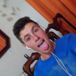 Culpa dessa distância que me impede de te ver... F.G s2