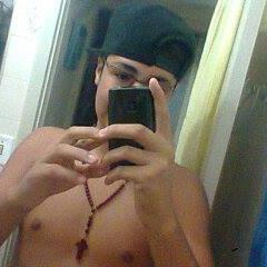 Nós temos a escolha de ficar no chão ou nós levantar .. Eu escolhi levantar , pra aprender que nem tudo que reluz é reliquia nem joia !! =D