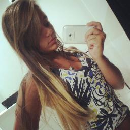 Estou no twitter pra reclamar mesmo, se fosse pra comemorar estaria em algum bar por aí !
