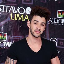 02:11:2013 :D conheci o Gusttavo Lima #iinesquecivel' Eu sou Do RS e meu sonho é entrar no camarim do @Gusttavo_Lima , faço de tudo para conseguir tenho fé !