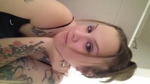 Dont worry bout me...... im a army girl #army strong and mommy to a beautifull baby girl .