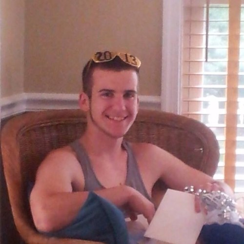 Cody_Bates's profile picture. A few short things about me : Im currently in college, I truly enjoy helping people, and I have high ambitions for my future.