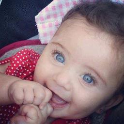 isabelamalik2's profile picture. 