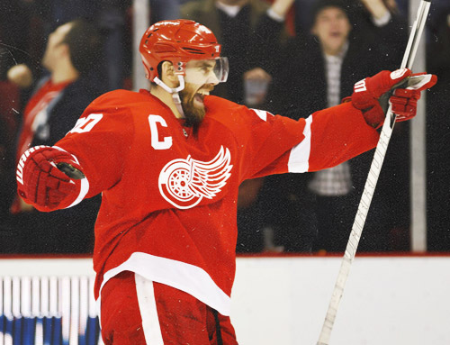 Tweeting about all things hockey. Sauce me a follow please. If you tweet about hockey I will follow back.