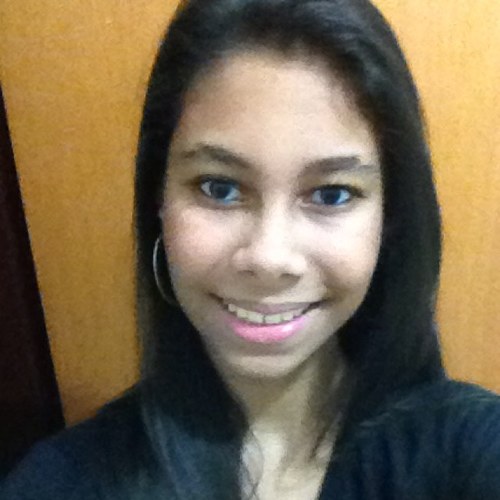 strong enough to leave you, but weak enough to need you. 
Vivendo um eterno pre-debut ;*